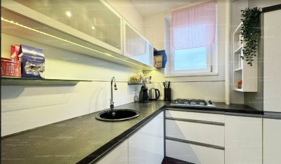 FÜREDI ltp-en FELÚJÍTOTT 2 SZOBÁS LAKÁS ELADÓ