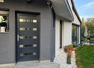 SASHALMON 2022-ben ÉPÜLT 5 SZOBÁS CSALÁDI HÁZ ELADÓ