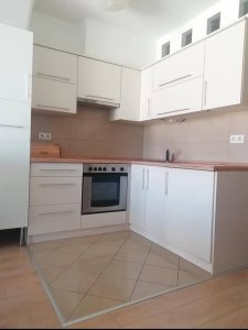 KISZUGLÓBAN 2011-ben ÉPÜLT 30 nm-es LAKÁS ELADÓ