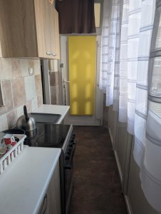 NAGYZUGLÓBAN Róna utcánál I. emeleti 42 nm-es LAKÁS ELADÓ