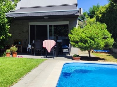 SASHALMON 2017-ben ÉPÜLT 139 nm-es IKERHÁZ ELADÓ!