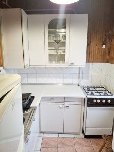 NAGYZUGLÓBAN II. em-i 50 nm-es, ERKÉLYES LAKÁS ELADÓ