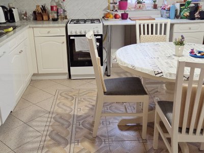 ZUGLÓBAN Rákospataknál I. em-i 4 szobás LAKÁS ELADÓ TEREMGARÁZZSAL ELADÓ