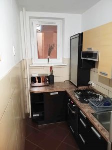 ZUGLÓBAN ZSIVORA parknál SZIGETELT házban 2 szobás FELÚJÍTOTT lakás eladó