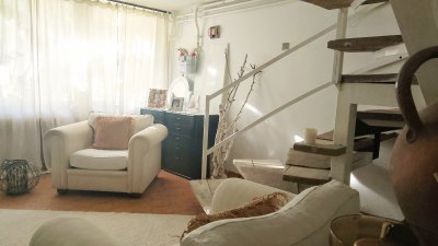 ZUGLÓBAN JESZENÁK JÁNOS utcánál 6 SZOBÁS CSALÁDI HÁZ ELADÓ